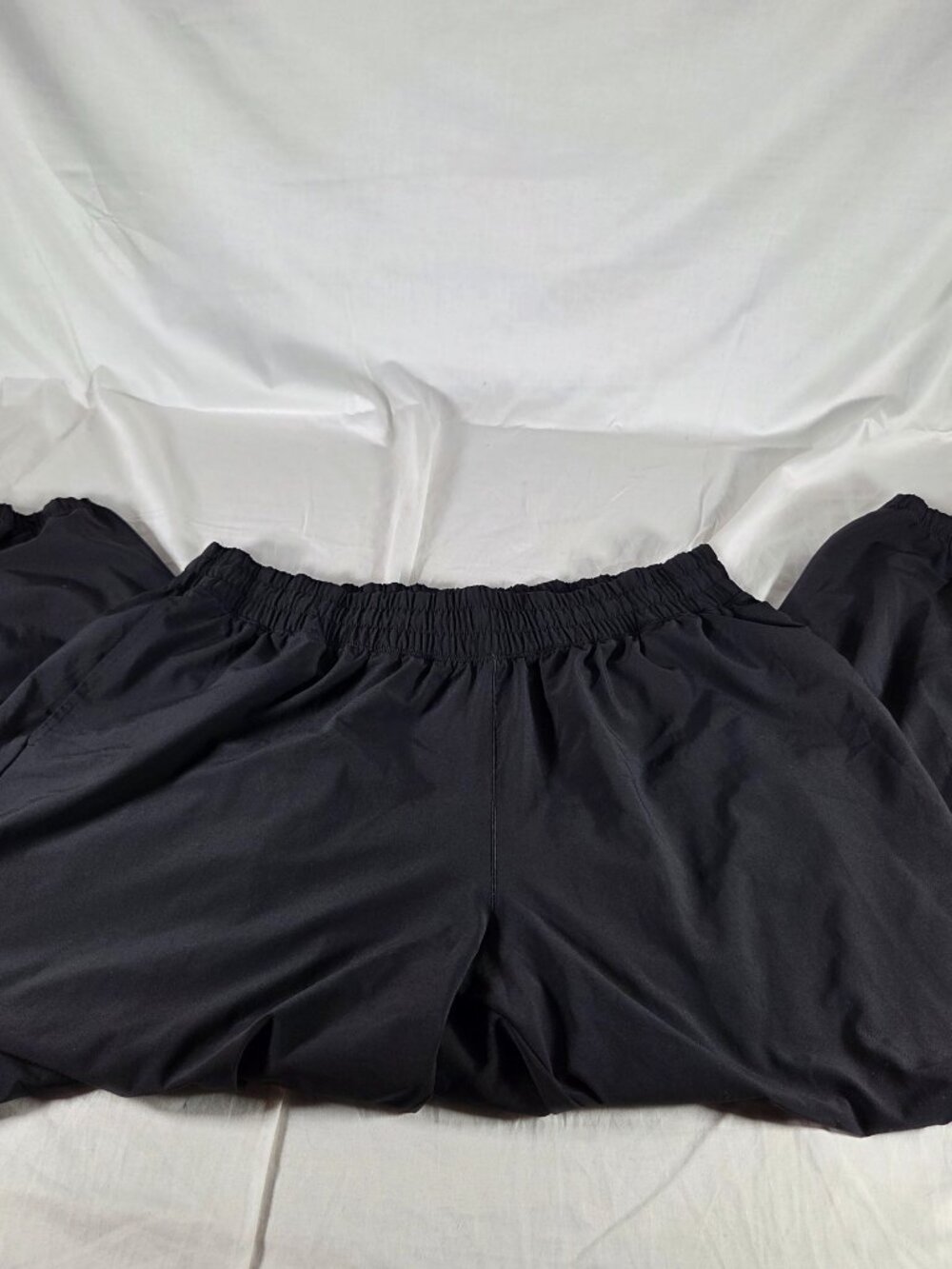 OFFLINE by Aerie Black Low Rise Windbreaker Joggers L